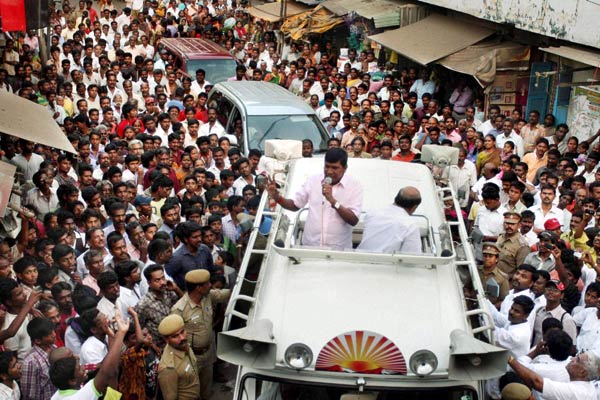 வளர்த்த கடா வடிவேலு..! புண்ணாக்கு குஷ்பு..! Vadivelu