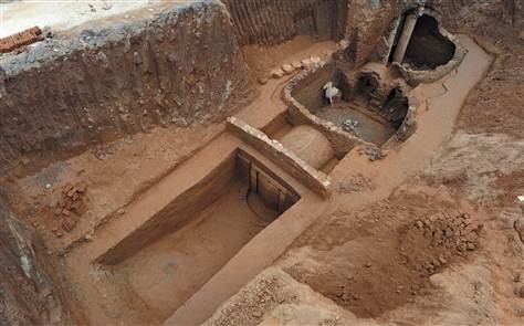 Découverte du tombeau d'un guerrier de l'époque des trois royaumes Tombeau_guerrier_chine