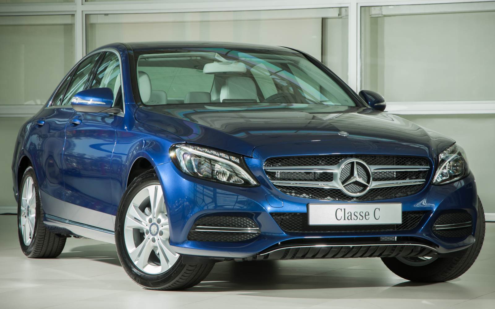 Ranking de Vendas - Janeiro de 2.015 Mercedes-Benz-C180-2015%2B(10)