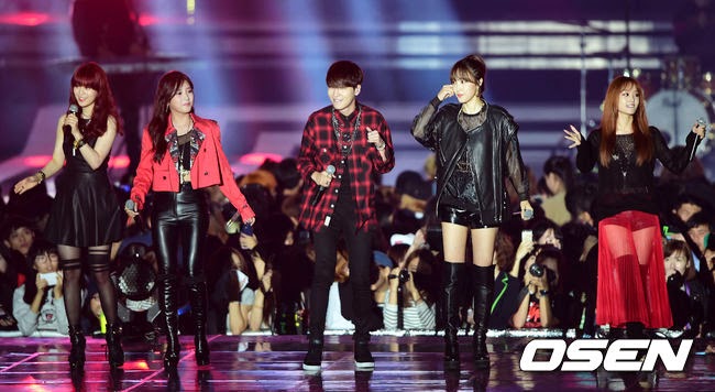 [PRESS][28.09.14] T-ara @ Dream Concert 2014  Soyeon%2Bsbs%2Bhallyu%2Bdream%2Bconcert%2B(2)