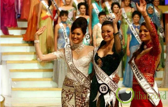 13 Putri Indonesia yang Mengikuti Ajang Miss Universe 2013-01-25_112357