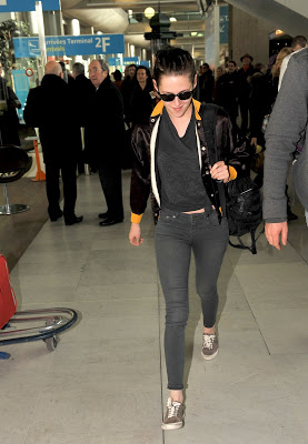 Kristen Stewart - Imagenes/Videos de Paparazzi / Estudio/ Eventos etc. - Página 20 14