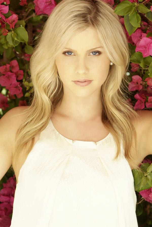 Giovanna Desco. 600full-claire-holt