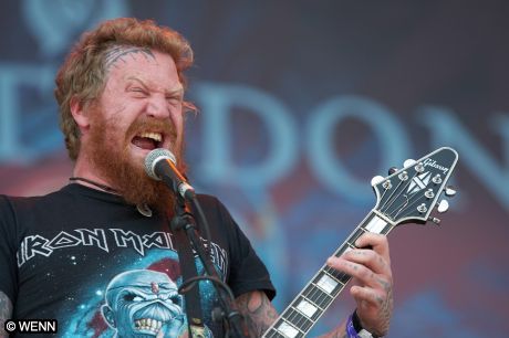 Buenas Bandas con "Malos" Cantantes Brent_hinds