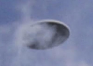 extraterrestres - "Los Extraterrestres caminan entre nosotros" Ex ministro Chino Ank0n_1317276076_1-dissc-shaped_ufo_ovni_argentina-png2.jpeg