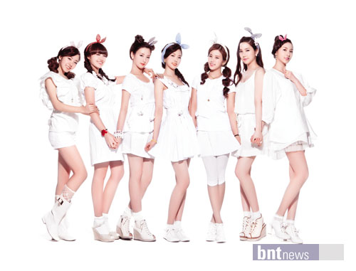 تقـرير عن A piиk ♥  Apink