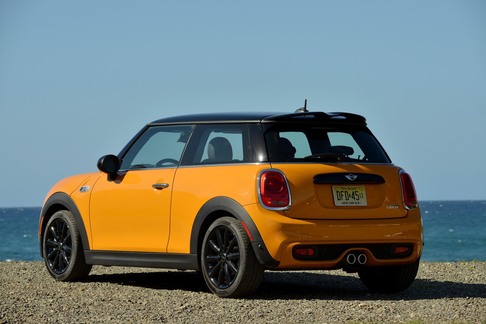 2013 - [Mini] Mini IV [F56] - Page 3 2014-Mini-Hatch-mk3-Carscoops255