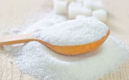Starving cancer to death by removing one food: Refined sugar  Sugar_spoon-263x164