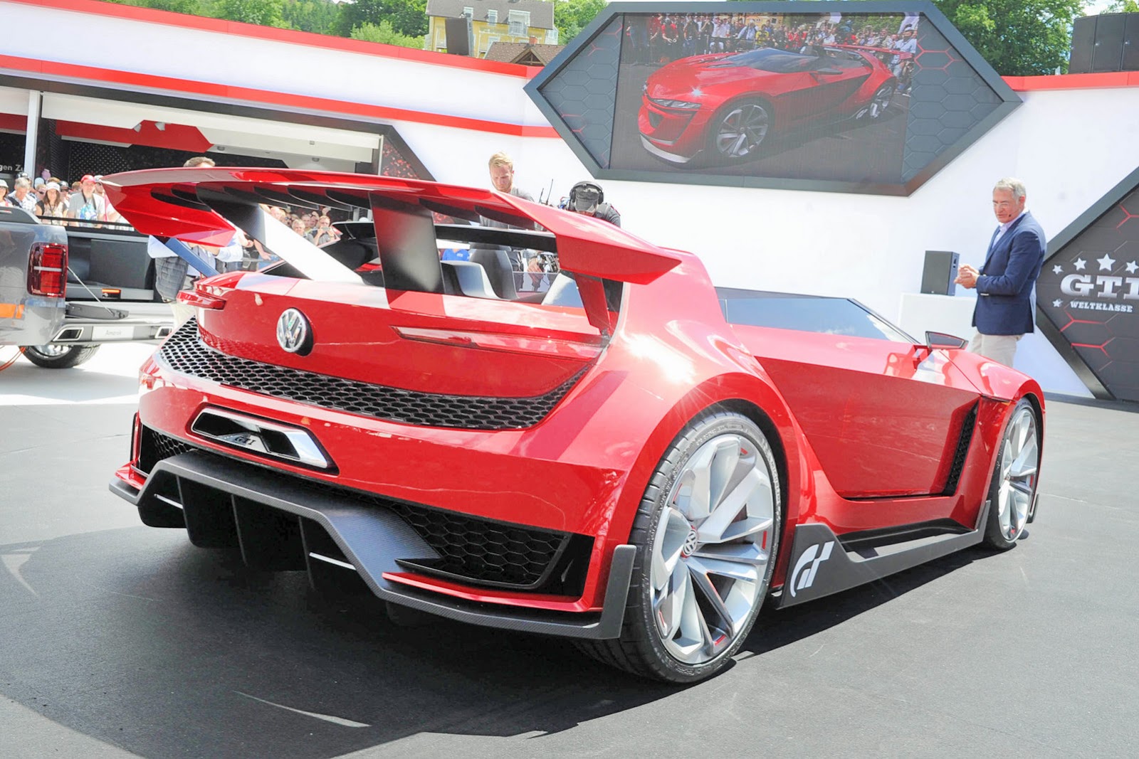 2014 - [Volkswagen] GTI Roadster Vision Gran Turismo - Page 2 VW-Golf-GTI-Roadster-1