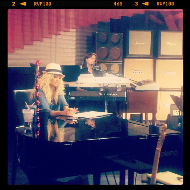 ( Foto) Christina Aguilera ensayando con su #TeamXtina!" D5ddf4e68a7611e192e91231381b3d7a_7