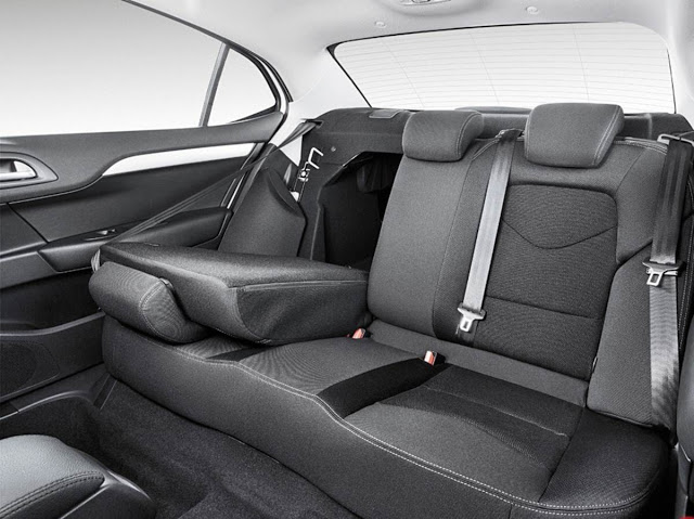 Citroën C4 Lounge - Página 8 Citroen-C4-2014-interior