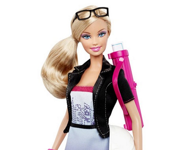 Опиши предишния като анимационен герой Barbie_hero