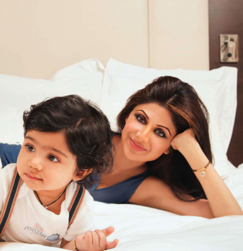 Shilpa Shetty's Photoshoot with her son Viaan Kundra! 935044_238285942978635_463794903_n