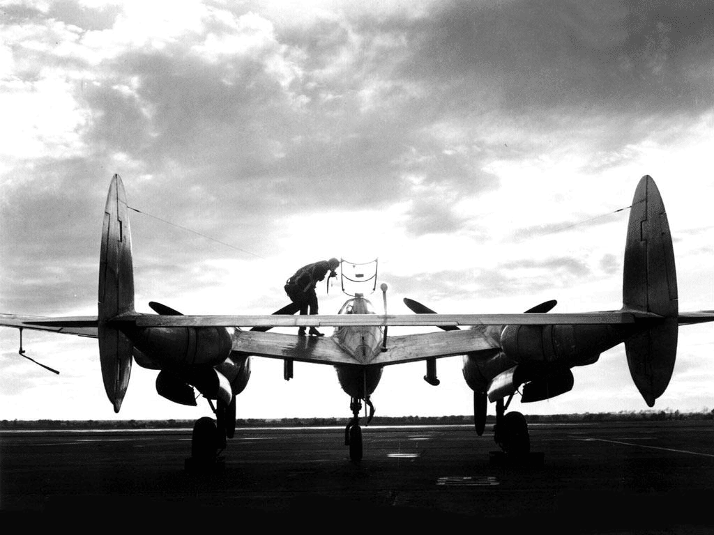 Interesting Images Lockheed_P-38_Lightning_Fighter_1