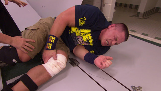 ¿Llegará John Cena a luchar en Extreme Rules? - Push para Roman Reigns - Kofi Kingston es padre - Futuro de Summer Rae Cena_hurt1crop