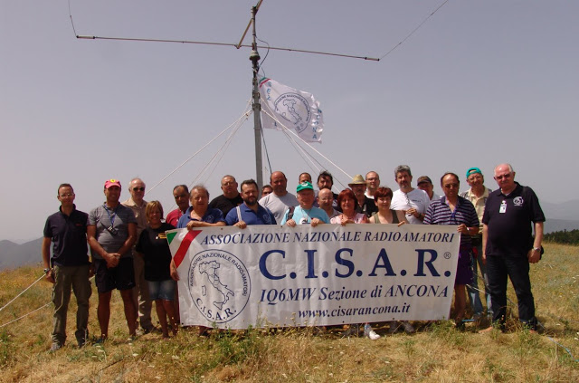 Radioamatori in Montagna 2012 Monte Murano AN 30/6-1/7/2012 64fotoGruppo