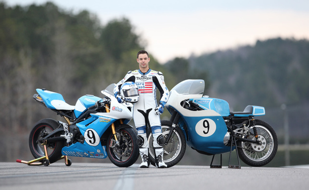 conflit de génération Jason-disalvo-triumph-ama-pro-gary-nixon-tribute-2012-daytona-200-675r