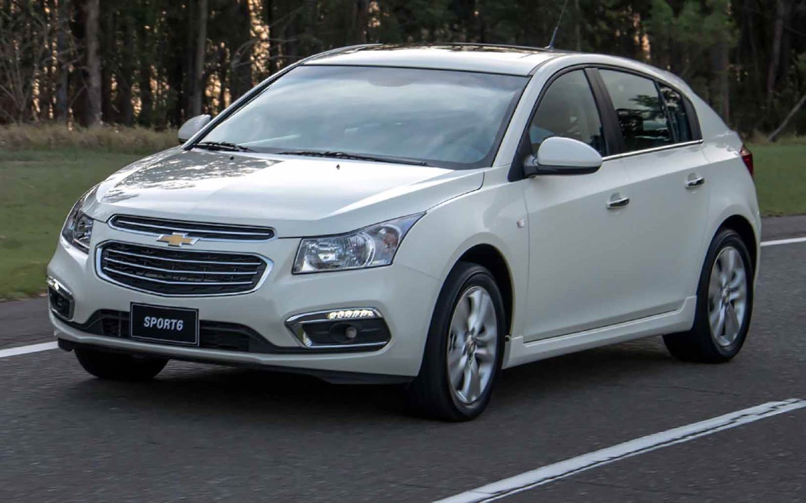 Chevrolet Cruze - Página 30 Novo%2BChevrolet%2BCruze%2BHatch%2B2015%2B(9)