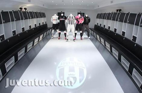 Equipación Juventus FC 2011/2012 MAG7