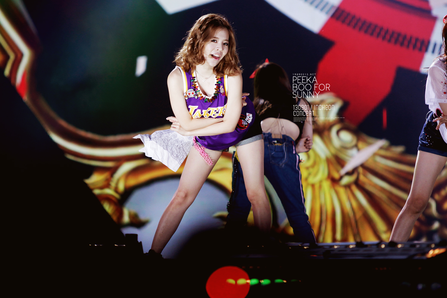 [PIC][01-09-2013]Hình ảnh mới nhất từ "Incheon Korean Music Wave 2013" của SNSD và MC YulTi vào tối nay - Page 5 6