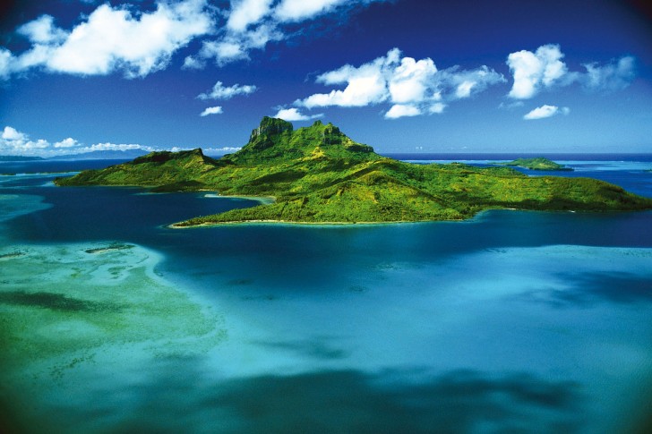 هل سمعتم عن بورا بورا؟.. أجمل جزيرة في العالم Bora_Bora_French_Polynesia91-728x485