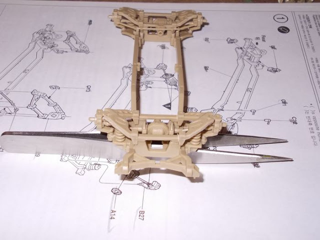 M-998 IED 1/35 mais figuras modernas 1/35 Tn_DSCN0168