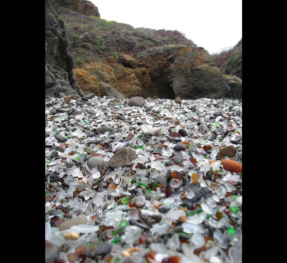 شاطئ الزجاج (كاليفورنيا) Beach-of-Sea-Glass