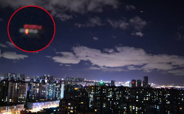 Un OVNI increíble es captado en la ciudad de Kunming, China Chani4