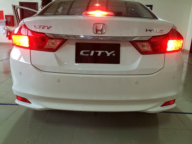 Hãng xe Honda ra mắt City 2015 thế hệ mới Honda-city-2015