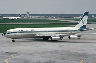 [Internacional]  Frota velha e sanções ameaçam voos no Irã Iran_Air_Boeing_707-300