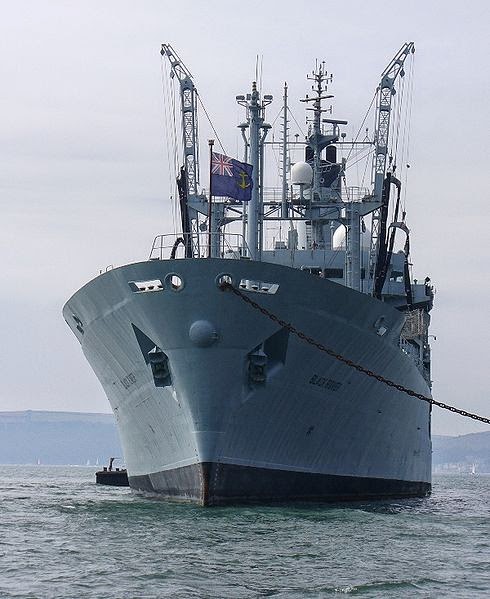 Fuerzas Armadas del Reino Unido  490px-Rover_class_tanker