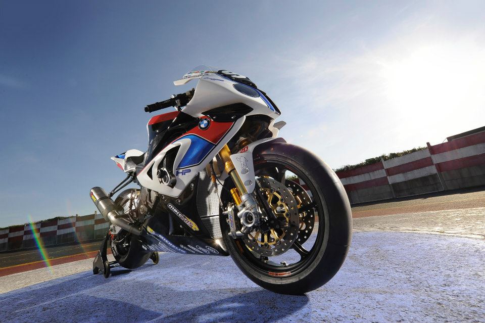 BMW S1000RR 2017 - Page 19 560024_647091428650894_1878102198_n