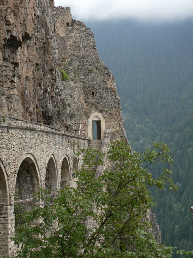 Crkve isklesane u stenama Ukleti-manastir-5