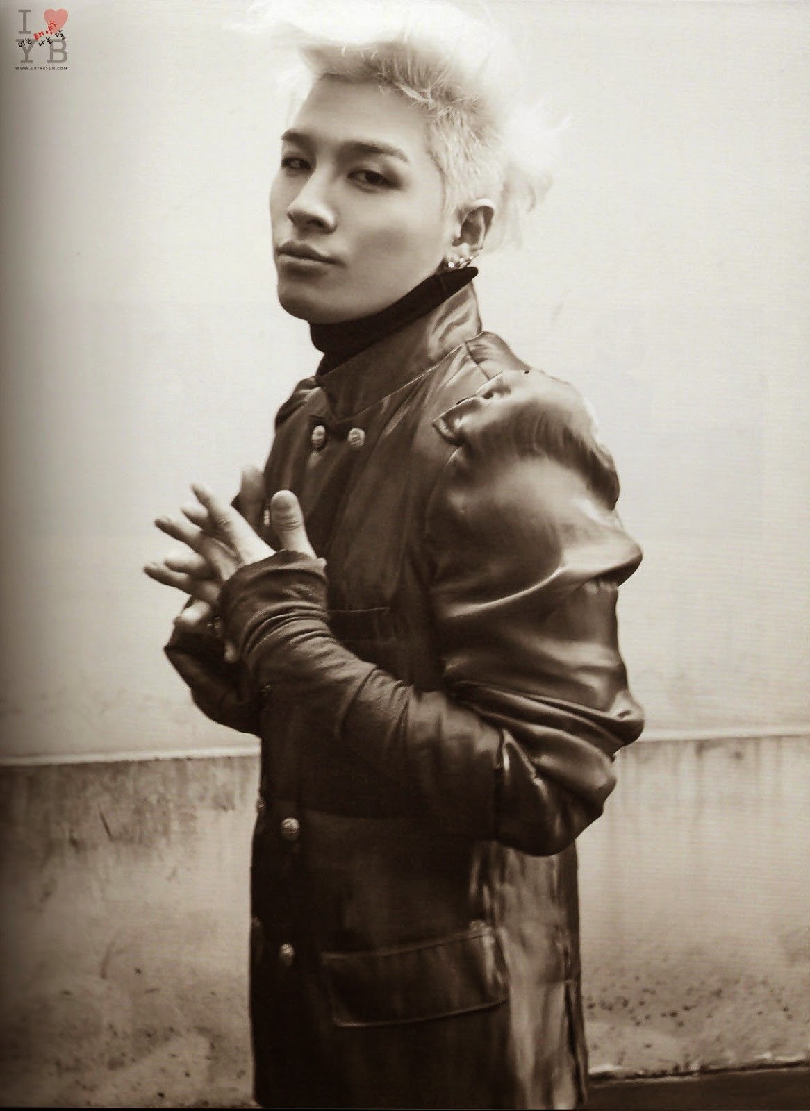 [21/6][Pho] Photo book Taeyang in Paris Taeyang_gdxtaeyangparis_006