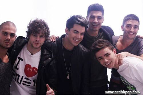 آدم لامبرت يكشف صورة لـJay من فرقة The Wanted يرتدي قميص "I ♥ 2NE1" Tumblr_m60jba9sqR1rtccsio1_