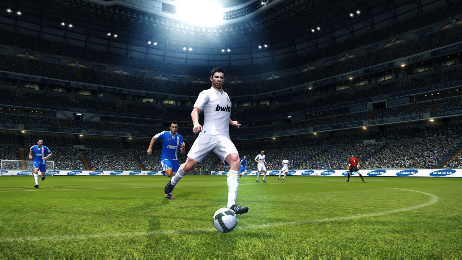 PESEdit 2011 Patch 3.5 - Yeni Sezon - 2500'den Fazla Yeni Face - PES 2011 Full License Patch - Çıktı !!! 4