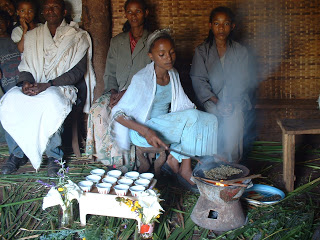 History conta a história do café em documentário dividido em três episódios Coffee_EthiopianCeremony-751450