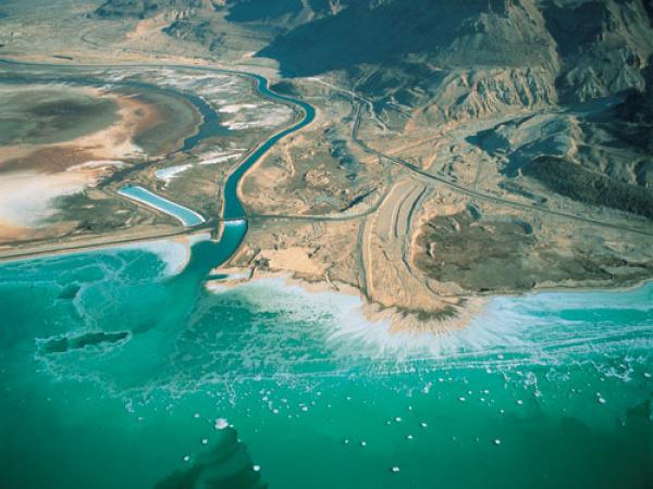 البحر الميت - صور كما لم تراها من قبل Dead-sea-