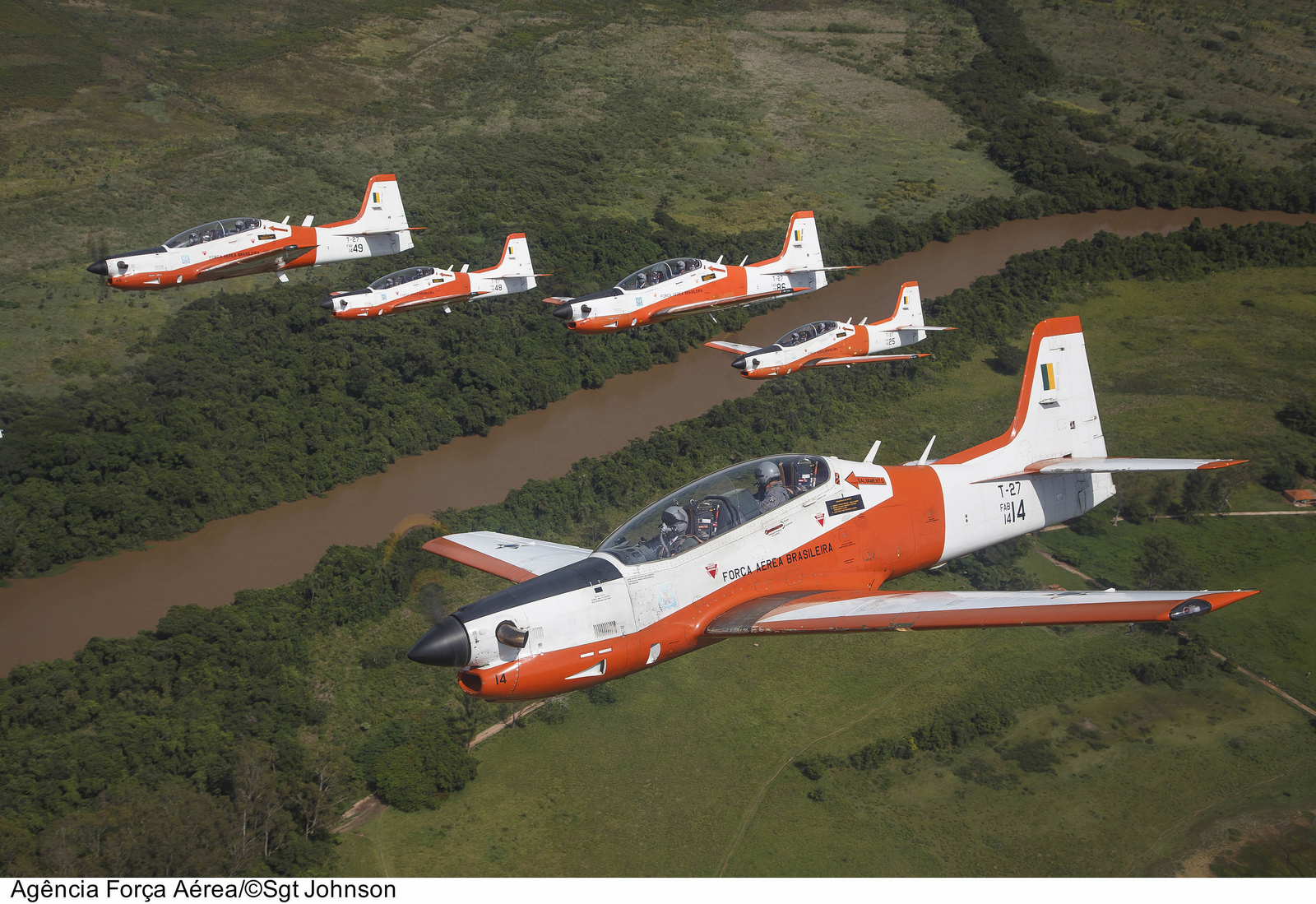 FUERZA AEREA BRASILEÑA (FAB) - Página 12 T27-Tucano