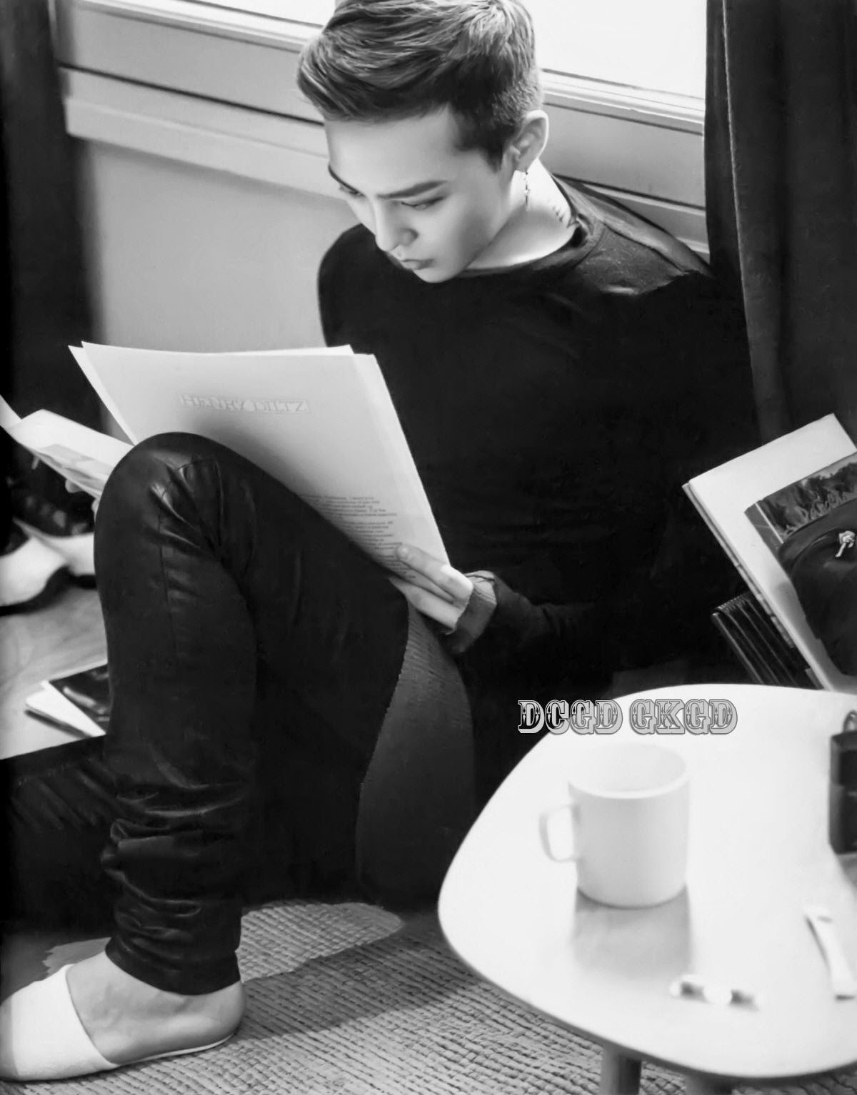 [21/06/14][Pho] Photo Book G-Dragon in Paris 2014  Gdragon_gdxtaeyangparis_002