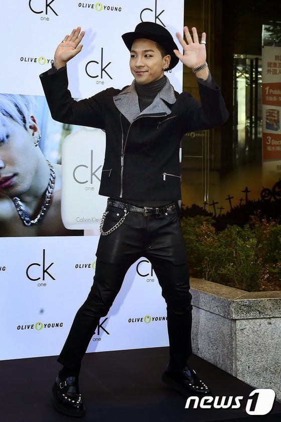 [28/10/14][Vid/Pho] Fan meeting của taeYang cho CK One ở Seoul Taeyang-ck-one-hongdae_075