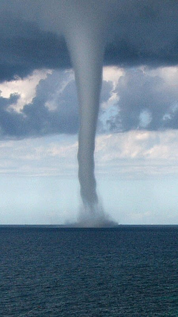 روافع المياه في البحر الأدرياتيكي Tornado7