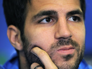 ¿Dónde está fallando el barça? Cesc-Fabregas-press-April-2012_2751576