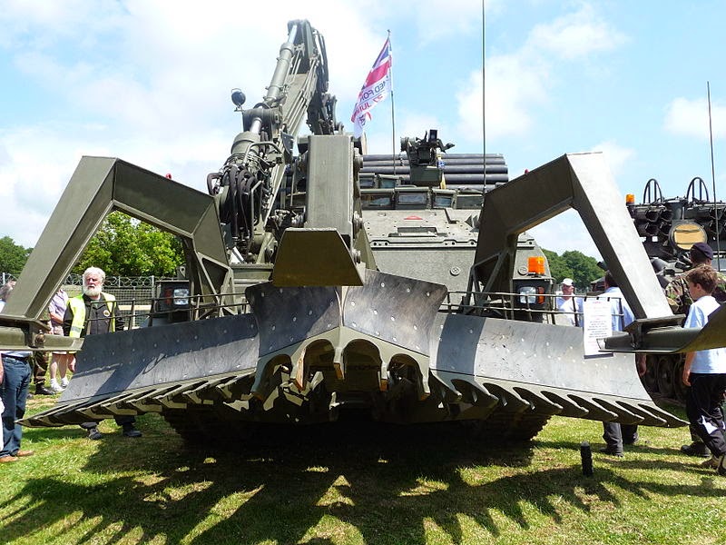 Fuerzas Armadas del Reino Unido  Trojan_AVRE_-_Tankfest_2009