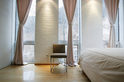 مجموعة صور للستائر و أهمية توظيفها فى الديكور New-exclusive-home-design-bedroom-curtain-ideas