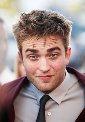 31-MAYO-US Magazine: Las mejores fotos de Robert Pattinson. 1305300666_robert-pattinson-1-lg