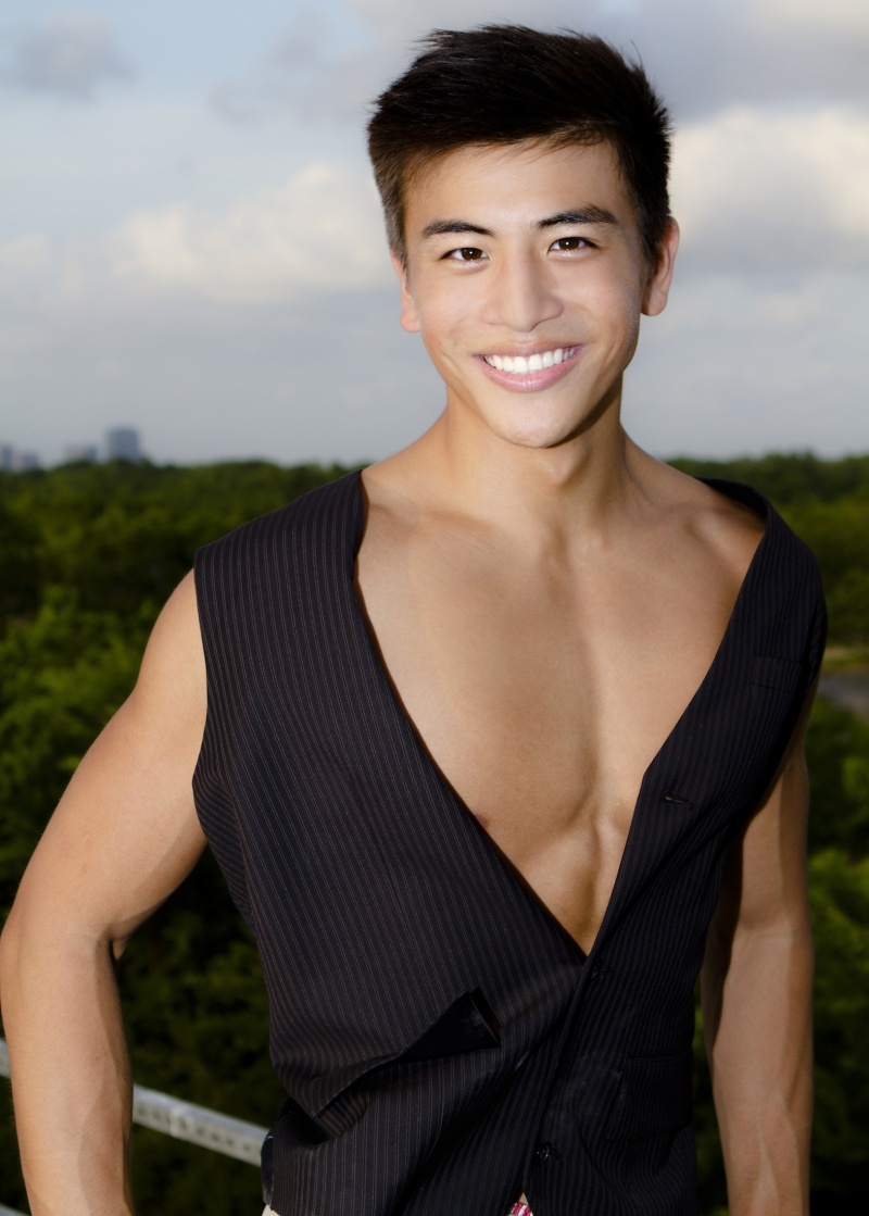 Kevin Sun - young Asian boy as a model Photo%2B02%2BKevin%2BSun%2Bsexy%2Bwith%2Bbright%2Bsmile