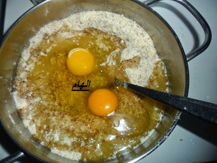 طريقة تحضير حلوة طويسات باللوز بالصور 4