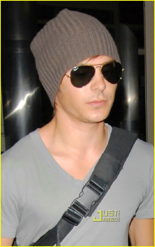 Zac Efron 2012  Zac-efron