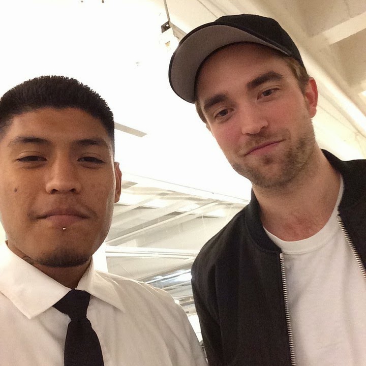 19 Febrero - Nueva Foto Fan de Rob en LA!!! Rplife